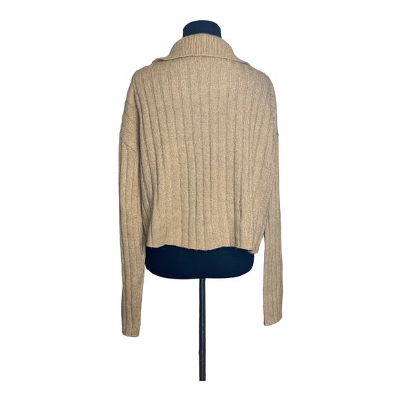 A new day beige buttoned long sleeves collared buttoned cardigan size Medium - Picture 3 of 8